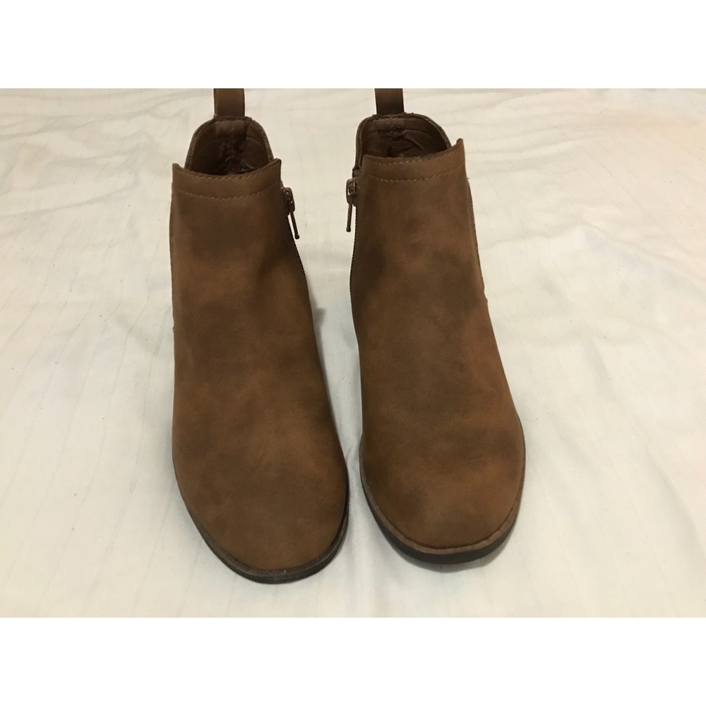 FINAL 💲‼️ Brown Booties ✨✨✨